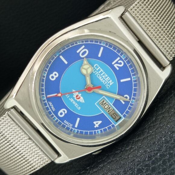 Vintage 1987 Citizen Automatic Mens Silver Watch W/daydate & Blue accents
